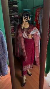 คอลเลกชันการออกแบบที่สวยงามการเย็บปักถักร้อยแฟนซีและเลื่อมงาน kurti ด้านล่างด้วย dupatta - Product Image 6