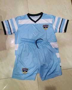 Vêtements de football pour hommes Vente en gros OEM Conception personnalisée Ensembles d'uniformes imprimés par sublimation Uniforme de football de couleur personnalisée - Product Image 1