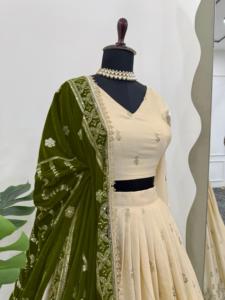 Ropa de boda de diseñador Lehenga Choli con hilo y secuencia de trabajo - Product Image 4