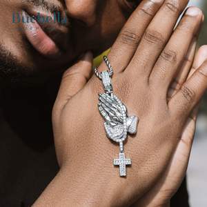 Diseño de moda mano rezando 925 Plata 18K chapado en oro blanco VVS Moissanite diamante Hip Hop joyería hombres colgante - Product Image 2