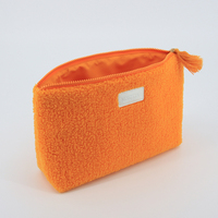Sac de toilette personnalisé BSCI, couleur orange, pochette en polaire Teddy, trousse de toilette en peluche, étui de voyage