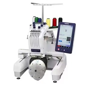 Nueva máquina de bordar industrial PR670E con 6 agujas Plus - Product Image 1