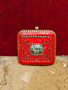 Handcrafted Red Mosaic Square <b>Clutch</b> <b>Bag</b> with Shell Inlay Luxury Evening Party Handbag Designer Hard Case for Women - Product Image 4