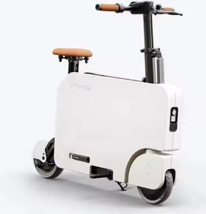 Trottinette Électrique Pliante Moto/Compacto de Haute Qualité en Stock, Blanche, Prête à être Expédiée - Product Image 1