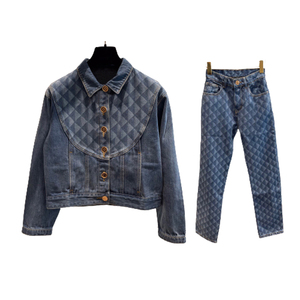 Ensemble deux pièces short en jean brodé et matelassé respirant pour femme, style vacances de printemps, délavé et déchiré, bleu - Product Image 1