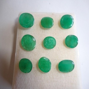 Superbe qualité émeraude naturelle coupe ovale 11.3*8.5 MM excellente couleur verte bon lustre IGI certifié polissage parfait pour la fabrication - Product Image 2