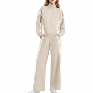 Ensemble de survêtement en velours personnalisé avec logo imprimé pour femmes, deux pièces, veste en velours et pantalon de jogging, taille plus - Product Image 1