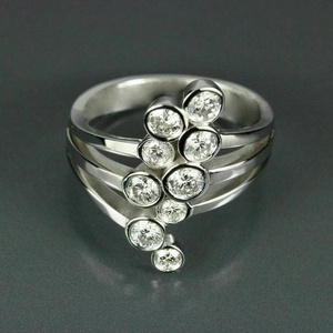 Bague de fiançailles en moissanite ronde à facettes, sertie de 9 pierres, bague cocktail, argent 925, triple rangée, cadeau de mariage, bague de luxe pour femmes - Product Image 3