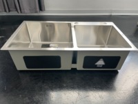 Évier de cuisine moderne en acier inoxydable fait à la main Double bol carré SS201/304 de haute qualité avec deux trous fabriqué au Vietnam BIS