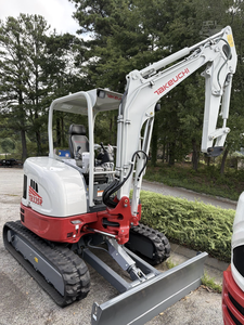 OFFRE DE LIQUIDATION LIMITÉE 2026 Mini-Excavatrices TAKEUCHI TB335R - Product Image 5