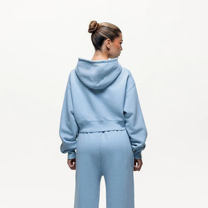 เสื้อฮู้ดครอปสีพื้นสำหรับผู้หญิง คอลเลคชั่นฤดูหนาว 2024 แขนยาว ผ้าฝ้าย รับผลิตแบบ OEM - Product Image 6