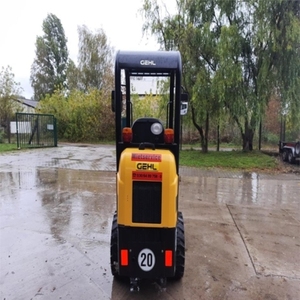 Chargeurs sur pneus compacts Gehl AL 140, mini-chargeurs frontaux, moteur diesel, chargeurs à fourches et à godets pour la ferme, la cour et la construction - Product Image 6