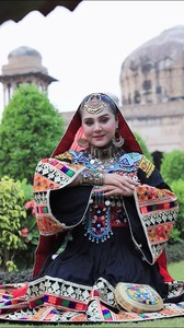 Robe Balochi traditionnelle multicolore brodée à la main avec un travail complexe en miroir et des motifs géométriques vibrants - Product Image 2