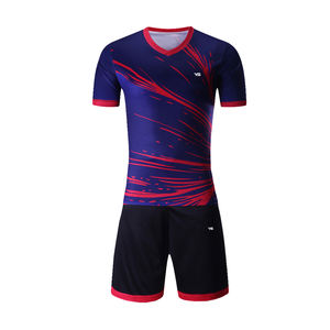 Uniforme de fútbol cómodo de alta calidad para hombres Precio al por mayor MOQ bajo para equipos de clubes y ropa deportiva - Product Image 3