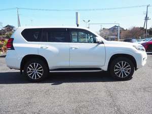 TOYOTA LAND CRUISER PRADO TZ-G - Product Image 4