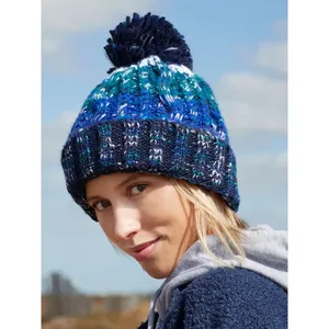 Bonnet pompon personnalisé avec tire-bouchon pour sweats à capuche et pulls promotionnels - Product Image 1