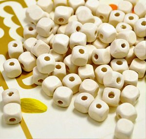 Perles en bois carrées de 10 mm forme personnalisée et perles en bois colorées en forme et taille produit indien fabriqué à la main - Product Image 1