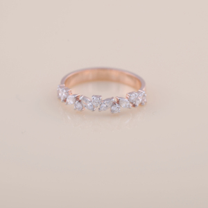 Anillo de media eternidad con diamantes cultivados en laboratorio de corte marquesa y redondo de 0.47 quilates |   Anillo de Boda de Oro Blanco, Amarillo y Rosa de 18K - Product Image 1