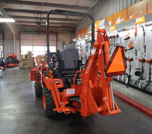 รถแทรกเตอร์อเนกประสงค์คุณภาพสูง Kubota BX23S พร้อมที่ตักด้านหน้าและรถขุดด้านหลัง ระบบขับเคลื่อน 4 ล้อ ดีเซลทรงพลัง สำหรับงานเกษตร จัดสวน และก่อสร้าง - Product Image 3