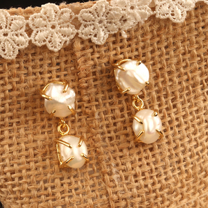 Boucles d'oreilles en perles d'eau douce naturelles, vente directe d'usine, plaqué or, réglage de broche, clous d'oreilles push back, bijoux cadeau pour femme - Product Image 2