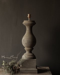 Lampe de table en bois faite à la main avec abat-jour en tissu à motif végétal, idéale pour la décoration de la maison, du bureau, de l'hôtel, style Art Déco - Product Image 3