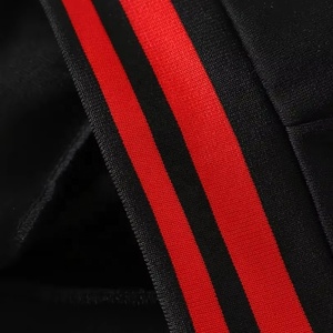 ผู้ผลิตมืออาชีพ เสื้อแจ็คเก็ตวาร์ซิตี้ผู้ชาย แขนหนัง ขนสัตว์ ปักลายเชนิลล์ คอตั้ง กันลม ระบายอากาศได้ดี สำหรับฤดูหนาว - Product Image 5