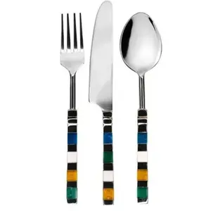 Ensemble de couverts de qualité supérieure avec poignées finies en or, élégants ustensiles en acier inoxydable pour dîners de luxe, mariages et usage domestique - Product Image 3