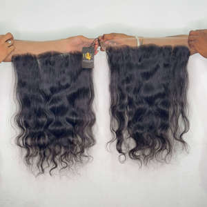 Extensions de cheveux lisses du temple indien Fermeture en dentelle bouclée Paquets à vagues profondes avec fermeture en dentelle HD frontale - Product Image 2