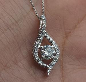 Colgante de Plata de Ley 925 con Diamantes Redondos, Claridad VS+, Collar de Diamantes de Plata de Ley 925, Regalo para Ella - Product Image 5