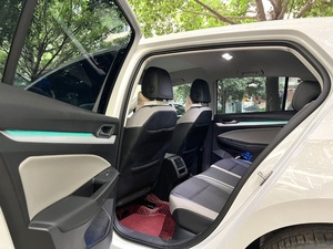 <span class=keywords><strong>Volkswagen</strong></span> <span class=keywords><strong>Golf</strong></span> 8,5 Coche compacto Calidad <span class=keywords><strong>Segunda</strong></span> <span class=keywords><strong>mano</strong></span> 280TSI Características modificadas Dirección izquierda Neumático R17 - Product Image 6