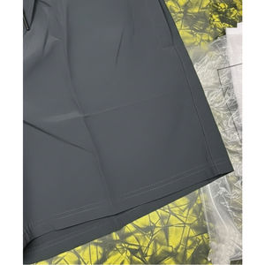 Shorts de plage sportifs en polyester peigné respirant, tricotés, avec taille élastique, motif uni, coupe classique, service OEM - Product Image 6