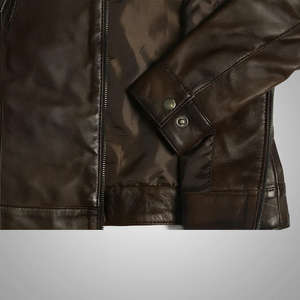 Chaqueta de Cuero Varsity Personalizada para Mujer, de Piel de Oveja Genuina, con Diseño Repujado, Estilo Motociclista, Transpirable y Ecológica - Product Image 4