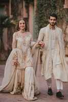 Robe de mariée longue style Bollywood moderne, Gharara blanche, pour femmes indiennes et pakistanaises, avec broderies et volants en cristal
