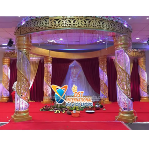 Mandap de Boda Gujarati de Cristal Dorado, Fascinante Mandap de Boda del Sur de Asia, Mandap de Boda Real de Cristal Maharaja NEWYORK - Product Image 1