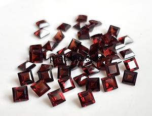 โกเมนธรรมชาติทรงสี่เหลี่ยมตัดขนาด6มม.-โกเมนแดงทรงสี่เหลี่ยมหลวม - Product Image 6