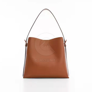Nuevo estilo de cuero Pu bolsos de mano señoras nueva gran oferta de gran capacidad mujeres señoras diseñador bolsos de mano para la venta hecho en Pakistán - Product Image 1