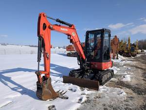 รถขุดขนาดเล็ก Kubota KX033-4 ปี 2017 : รถขุดขนาดกะทัดรัด 3 ตัน ประสิทธิภาพสูง พร้อมระบบไฮดรอลิกขั้นสูง - Product Image 4