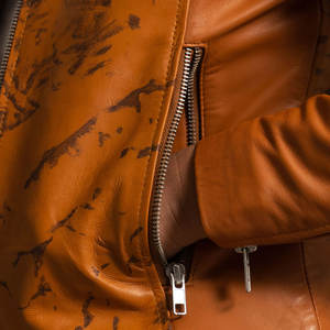 Veste en cuir pour femmes Outclass de qualité supérieure conçue de manière élégante Nouveau haut réversible Porter une veste en cuir pour femmes - Product Image 6