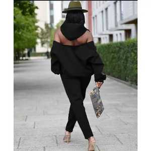 Survêtements pour femmes à coupe courte et design tendance, avec capuche et pantalon de jogging, en molleton doux de haute qualité 2026 pour la gym - Product Image 2