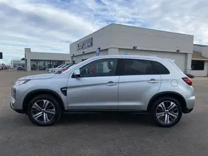 MITSUBISHI OUTLANDER SPORT 2.0 SE 2022 d'occasion (conduite à gauche/droite) - Product Image 2