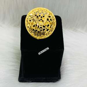 Pendientes chapados en oro de diseñador, joyería de moda de diseño en línea, compre Pendientes chapados en oro en línea en la India en el mejor - Product Image 2