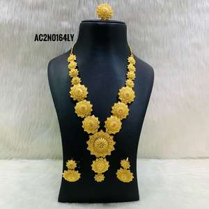 Fabriqué sur mesure en forme de coeur africain thème basé bijoux pour les filles et les dames de tous les groupes d'âge disponibles dans une large gamme de conception - Product Image 5