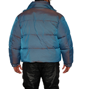 Vestes rembourrées en tissu brillant avec logo brodé Vestes bouffantes en duvet d'oie pour hommes - Product Image 3