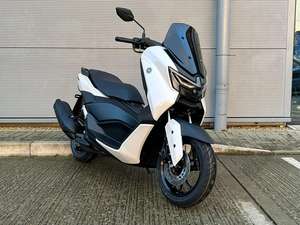 Disponible NMAX 125 (Motocicleta) - Product Image 2