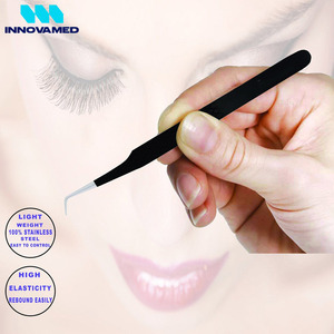 Pinzas de extensión de pestañas de cabeza de ángulo recto curvo de alta calidad en color negro de INNOVAMED - Product Image 5