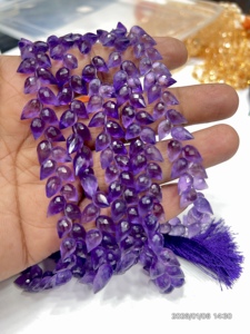 Cuarzo Amatista Púrpura Natural AAA, Facetado, en Forma de Lágrima, Taladrado, Hilo de 8 Pulgadas, Aprox. 6x9mm - Product Image 6