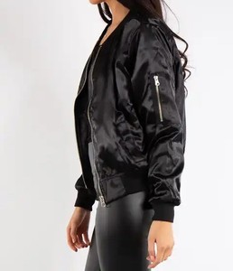 Chaqueta Bomber para Mujer al por Mayor con Mangas Largas, Tejido Ligero y Suave, Relleno de Algodón, Servicios OEM, Moderna y Teñida - Product Image 6