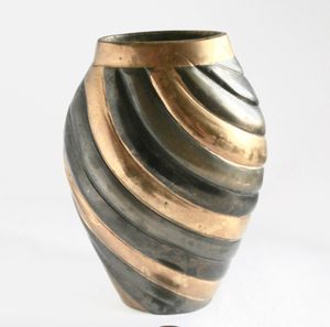 Vase à fleurs en aluminium de taille personnalisée, finition rustique de haute qualité, élégant et moderne pour la maison et la table de mariage - Product Image 4