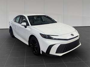 รถยนต์โตโยต้า แคมรี่ ซีดาน ปี 2024 พวงมาลัยซ้าย ภายในสีเข้ม เบาะผ้า เกียร์อัตโนมัติ ไมล์น้อย ขาย - Product Image 6