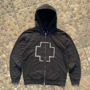 เสื้อมีฮู้ดลายกราฟิกผ้าฝ้าย100% สไตล์สตรีทพร้อมหินพิมพ์ลายพลอยเทียมผ่านความร้อนและซักด้วยกรด - Product Image 1